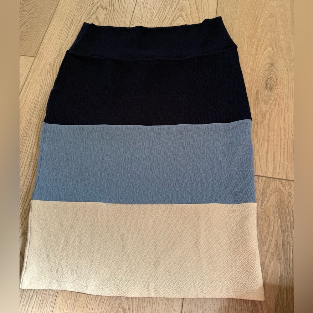 NWT Lularoe Cassie Pencil Skirt
